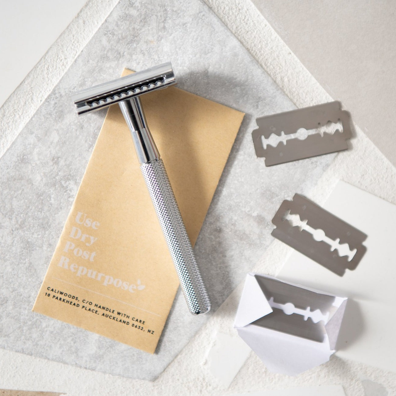 Caliwoods Long Handle Reusable Silver Safety Razor from The Eco Society